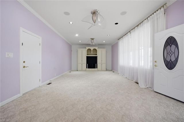 5 Beaver Castle CT, Hampton, VA 23666