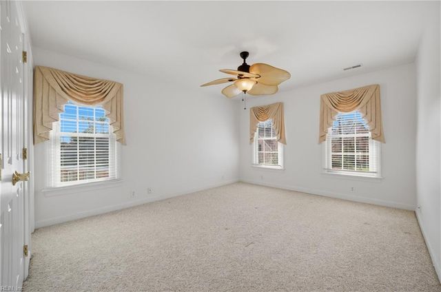 5 Beaver Castle CT, Hampton, VA 23666