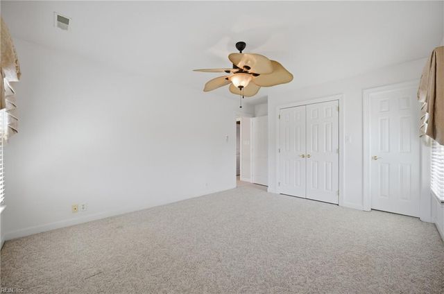 5 Beaver Castle CT, Hampton, VA 23666