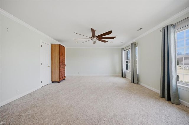 5 Beaver Castle CT, Hampton, VA 23666