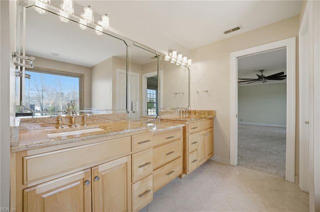 5 Beaver Castle CT, Hampton, VA 23666