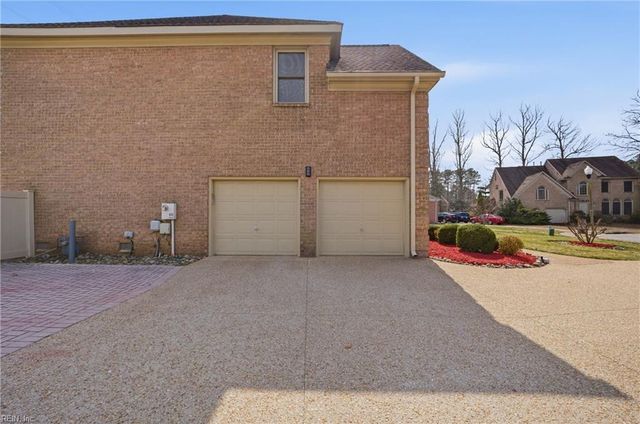 5 Beaver Castle CT, Hampton, VA 23666