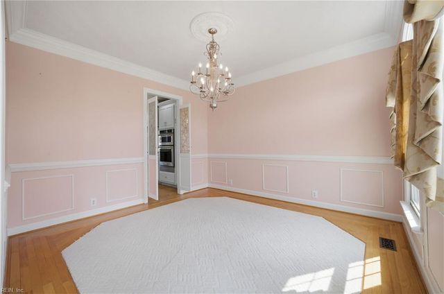 5 Beaver Castle CT, Hampton, VA 23666