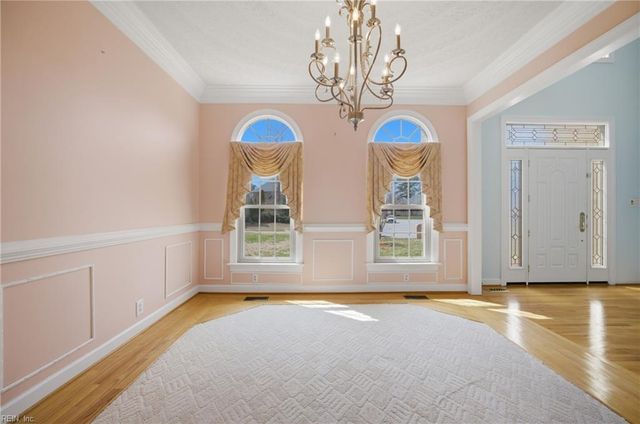 5 Beaver Castle CT, Hampton, VA 23666