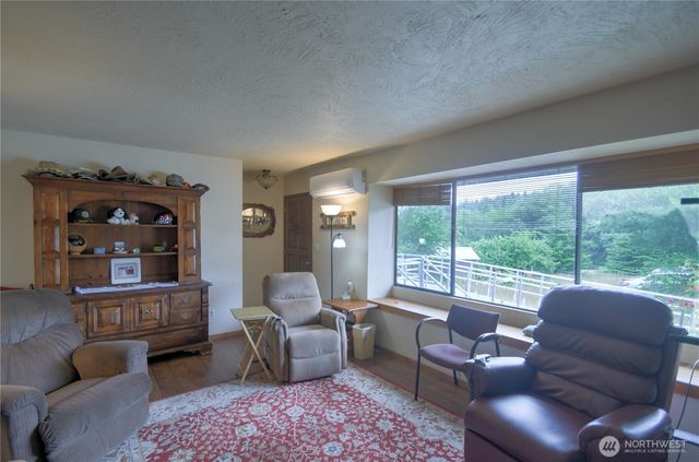5283 SE Lynch Road, Shelton, WA 98584