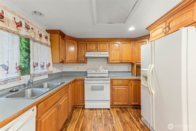 8529 37th Circle SE, Lacey, WA 98503