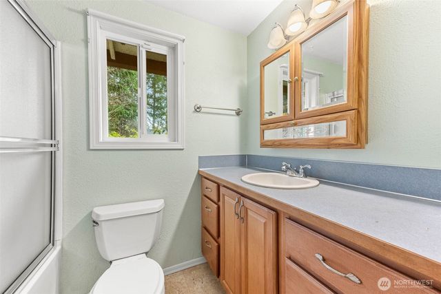 8529 37th Circle SE, Lacey, WA 98503