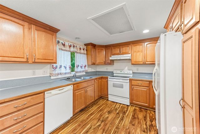 8529 37th Circle SE, Lacey, WA 98503