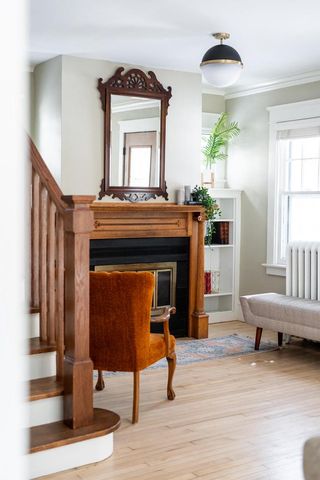 2965 N Downer AVENUE, Milwaukee, WI 53211