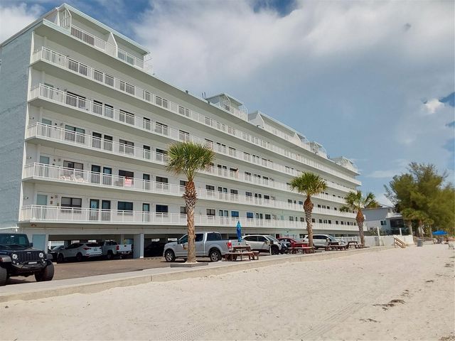8470 W GULF BOULEVARD 304, Treasure Island, FL 33706