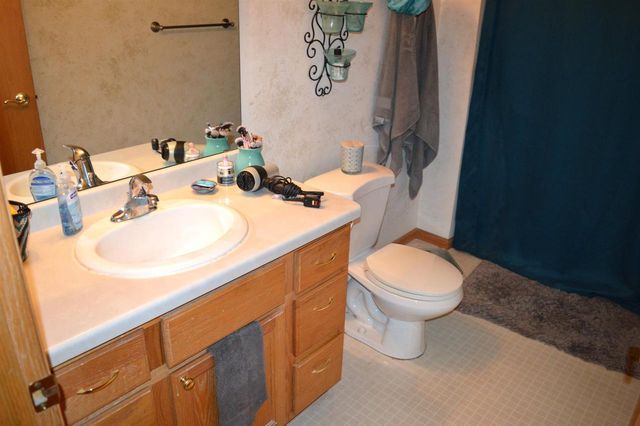 209-215 School Road, Cottage Grove, WI 53527