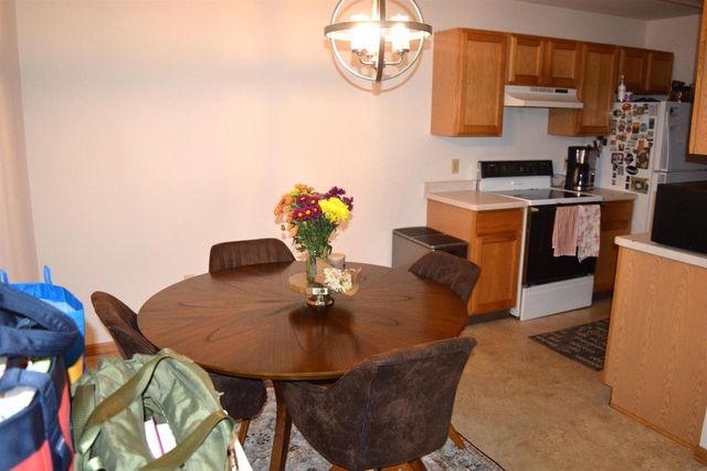 209-215 School Road, Cottage Grove, WI 53527