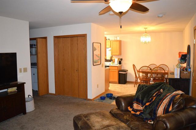 209-215 School Road, Cottage Grove, WI 53527