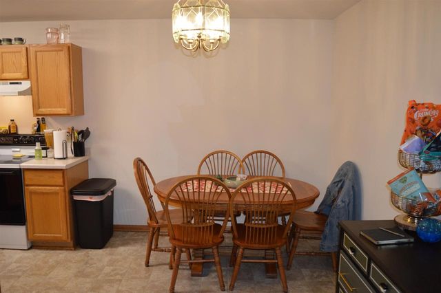 209-215 School Road, Cottage Grove, WI 53527