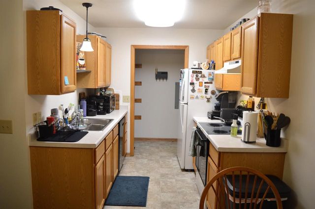 209-215 School Road, Cottage Grove, WI 53527