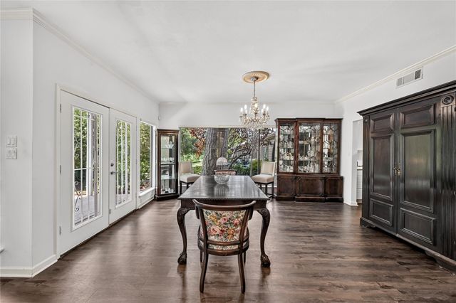 9400 Doliver Drive 16, Houston, TX 77063