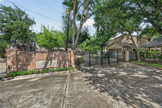 9400 Doliver Drive 16, Houston, TX 77063