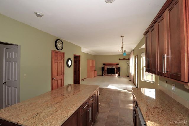 8026 Quail Meadow Lane, West Chester, OH 45069