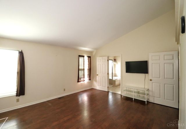 8026 Quail Meadow Lane, West Chester, OH 45069