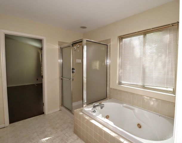 8026 Quail Meadow Lane, West Chester, OH 45069