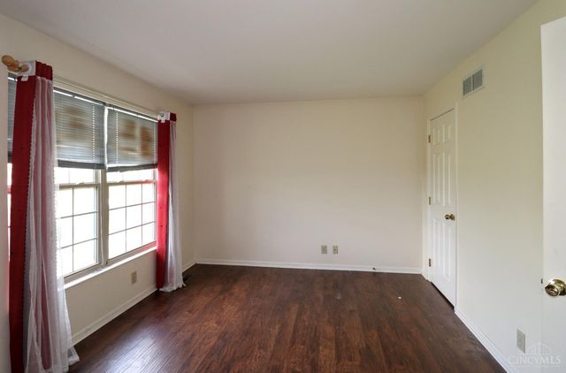 8026 Quail Meadow Lane, West Chester, OH 45069