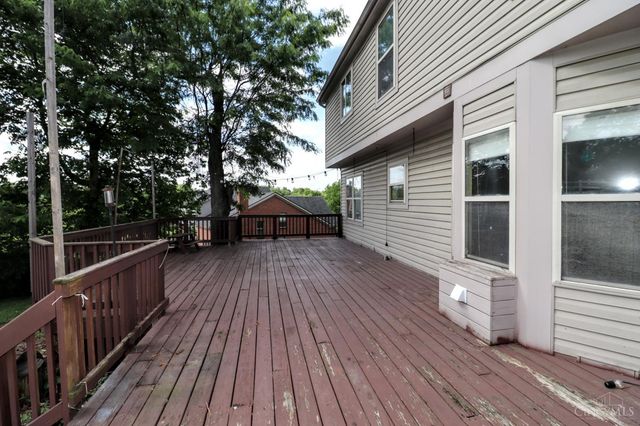 8026 Quail Meadow Lane, West Chester, OH 45069
