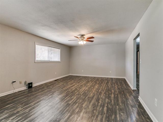 14957 Gilbert Street, Choctaw, OK 73020