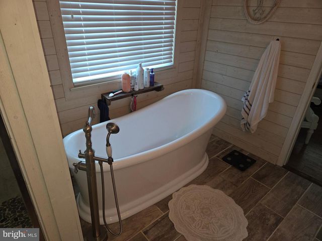 2 SEAY CT, Fredericksburg, VA 22405