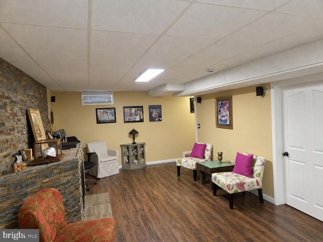2 SEAY CT, Fredericksburg, VA 22405