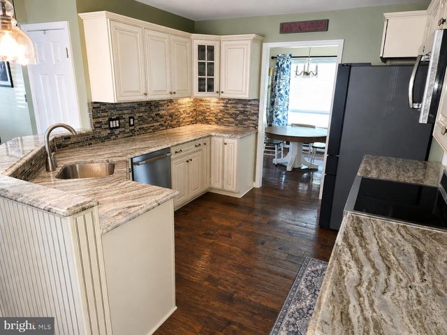 2 SEAY CT, Fredericksburg, VA 22405