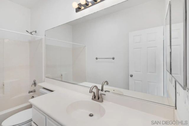 13285 Calle Del Campo 5, San Diego, CA 92129