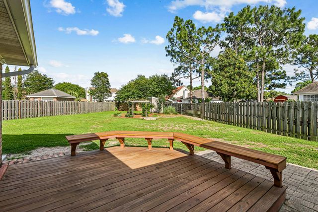 2201 Wedgewood Court, Navarre, FL 32566