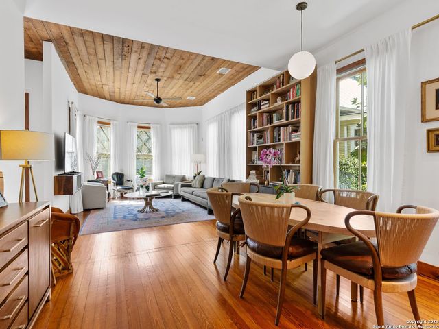 211 Devine Street, San Antonio, TX 78210