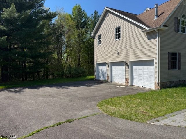 15 Berry Ct, Mount Olive Twp., NJ 07836