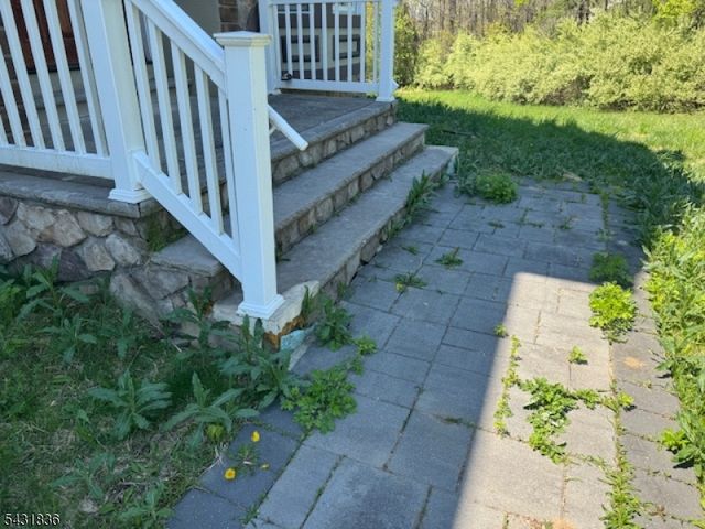 15 Berry Ct, Mount Olive Twp., NJ 07836