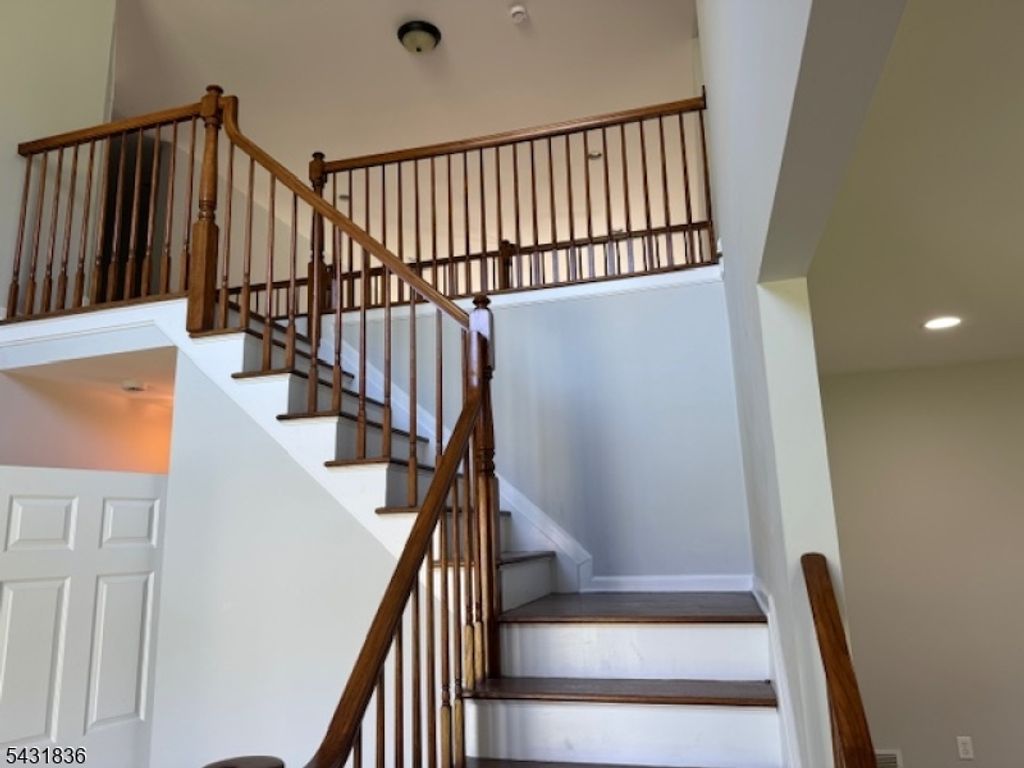 15 Berry Ct, Mount Olive Twp., NJ 07836 — photo 5