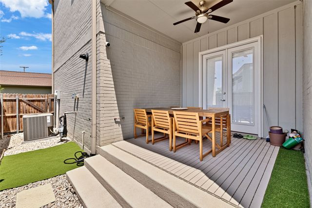 228 Wimberly Street, Fort Worth, TX 76107