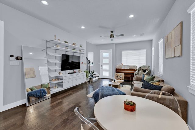 228 Wimberly Street, Fort Worth, TX 76107