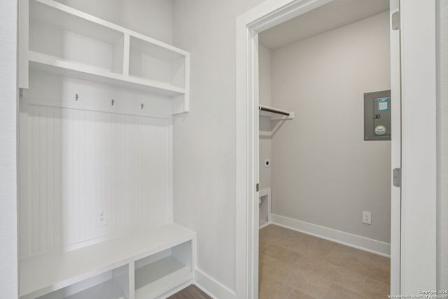 9322 Quail Crest Drive, Schertz, TX 78154