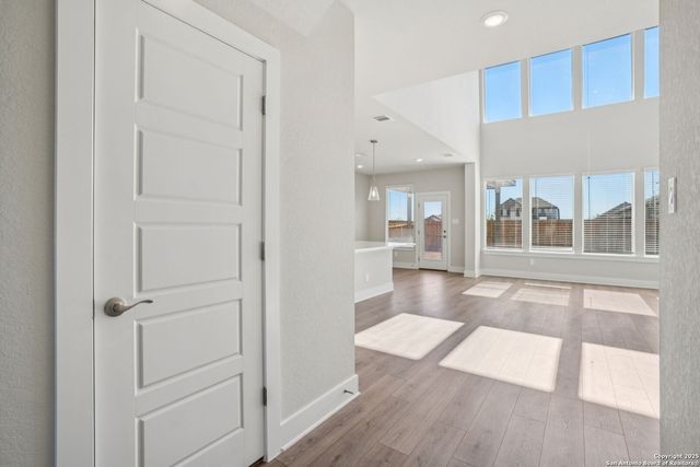 9322 Quail Crest Drive, Schertz, TX 78154