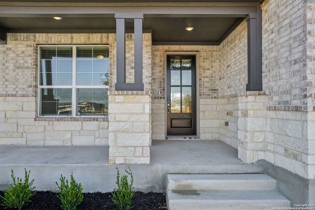 9322 Quail Crest Drive, Schertz, TX 78154