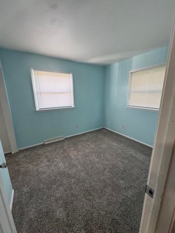 30396 Peavine Street, Dowagiac, MI 49047