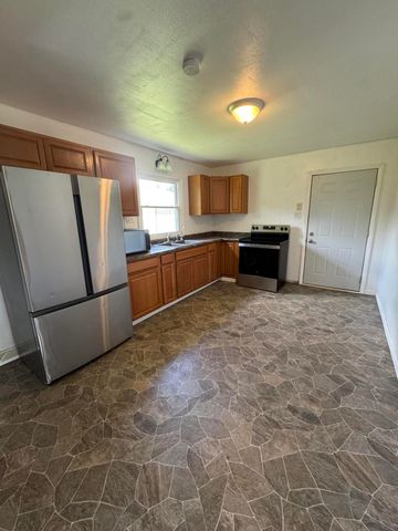 30396 Peavine Street, Dowagiac, MI 49047