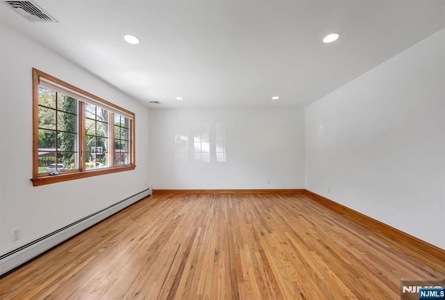309 South Drive, Paramus, NJ 07652