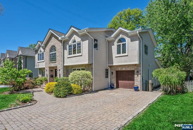 309 South Drive, Paramus, NJ 07652