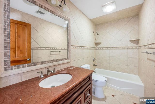 309 South Drive, Paramus, NJ 07652