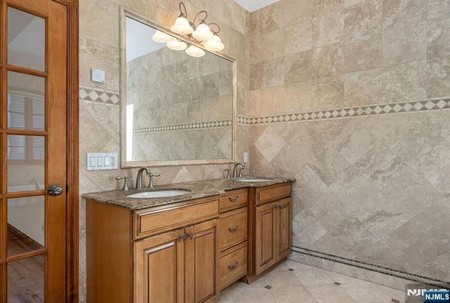 309 South Drive, Paramus, NJ 07652