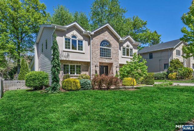 309 South Drive, Paramus, NJ 07652
