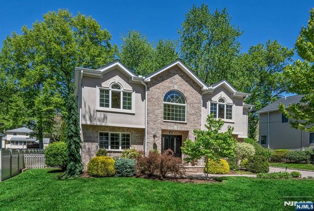 309 South Drive, Paramus, NJ 07652