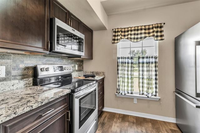 5511 ROSEHILL ROAD 203, Sarasota, FL 34233